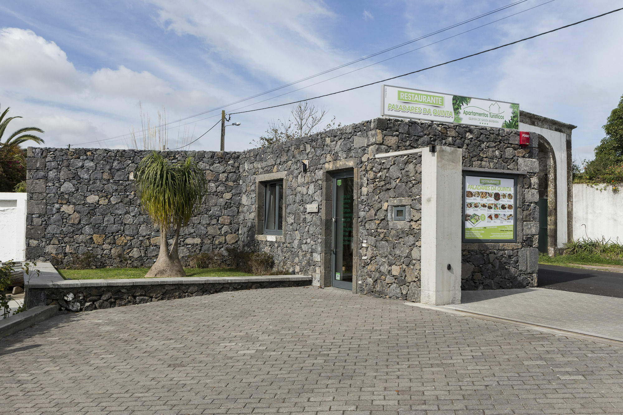 Quinta De Santa Barbara Lagoa (Azores)